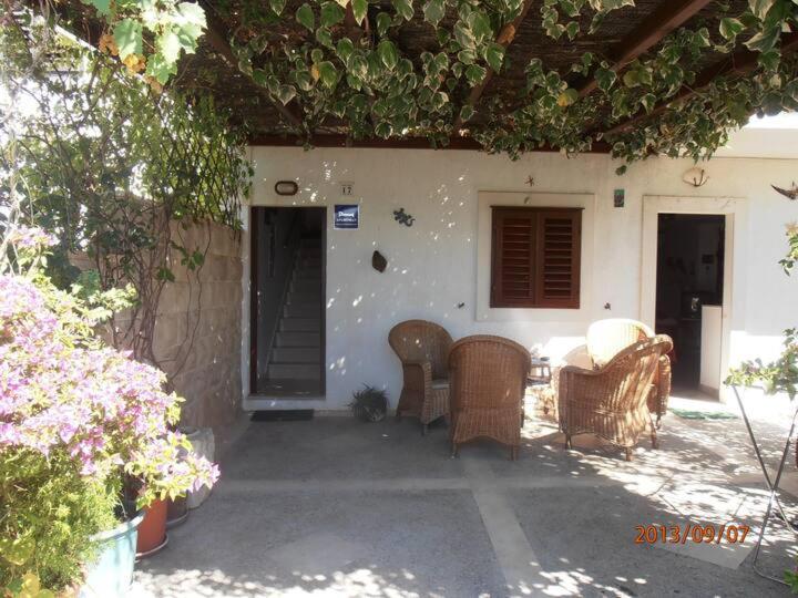 Apartment Biljana Bol Exterior photo